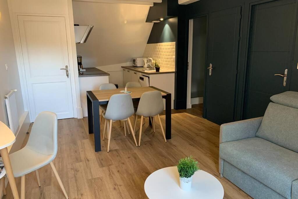 Le Cheval Bixio Apartment Бон Екстериор снимка