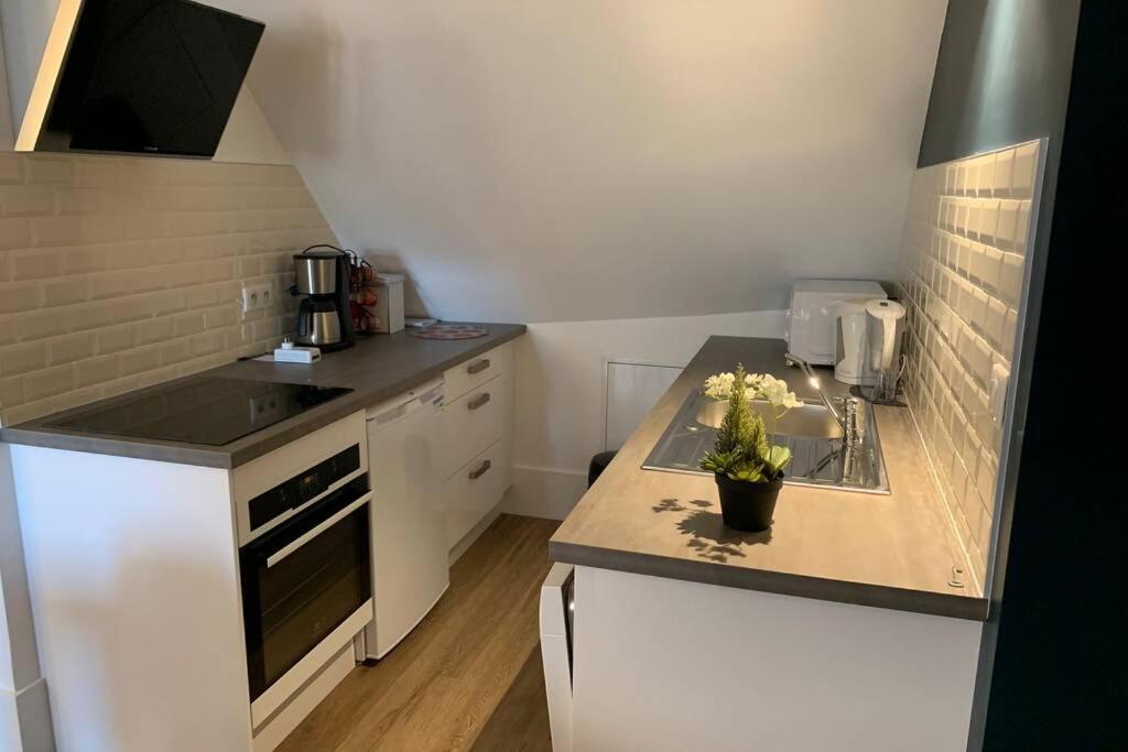 Le Cheval Bixio Apartment Бон Екстериор снимка